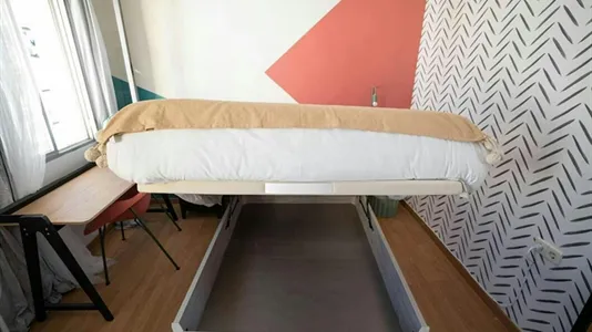 Rooms in Madrid Chamberí - photo 4