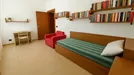 Room for rent, Milano Zona 8 - Fiera, Gallaratese, Quarto Oggiaro, Milan, Via Giorgio Stephenson<span class="blurred street-number" onclick="ProcessAdRequest(14443228)"><span class="hint">See no.</span>[xxxxxx]</span>
