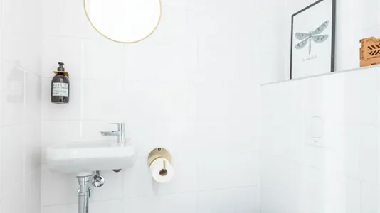 Apartments in Location is not specified - photo 9