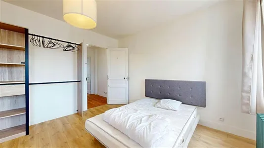 Rooms in Angoulême - photo 3