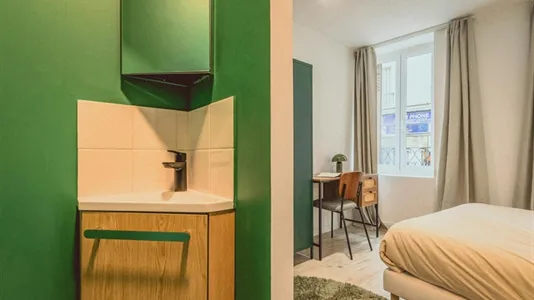 Rooms in Bobigny - photo 3