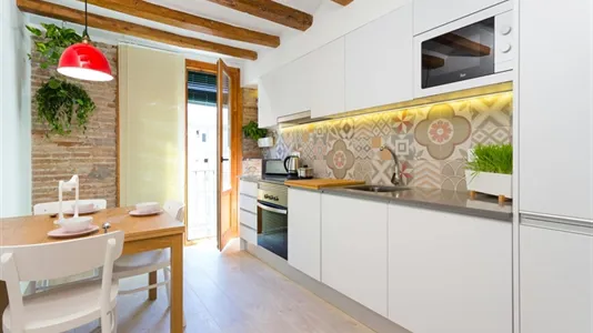 Apartments in Barcelona Ciutat Vella - photo 4