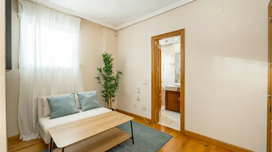 Rooms in Madrid Hortaleza - photo 5
