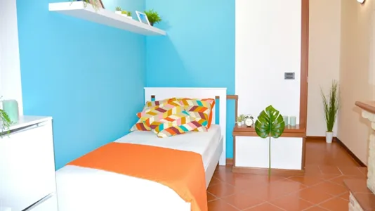 Rooms in Modena - photo 1