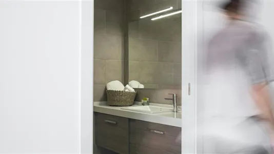 Rooms in Barcelona Ciutat Vella - photo 6