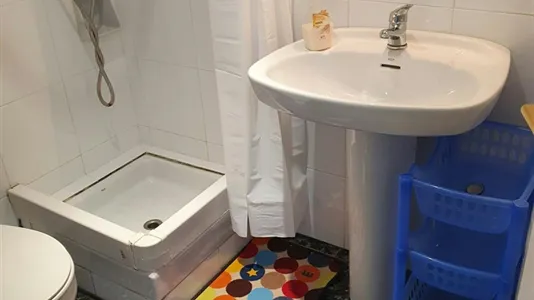 Rooms in Barcelona Les Corts - photo 9