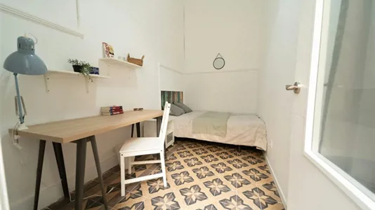 Rooms in Barcelona Ciutat Vella - photo 3