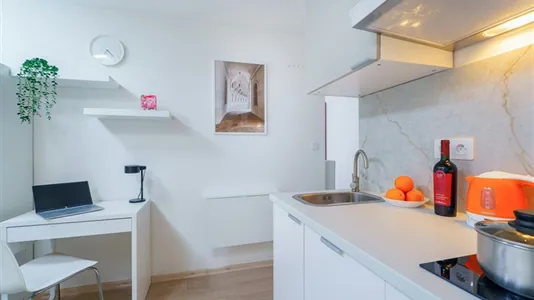 Apartments in Prague 10 - photo 7