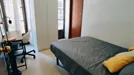 Room for rent, Barcelona Ciutat Vella, Barcelona, &lt;span class=&quot;blurred street&quot; onclick=&quot;ProcessAdRequest(14063800)&quot;&gt;&lt;span class=&quot;hint&quot;&gt;See streetname&lt;/span&gt;[xxxxxxxxxxxxx]&lt;/span&gt;