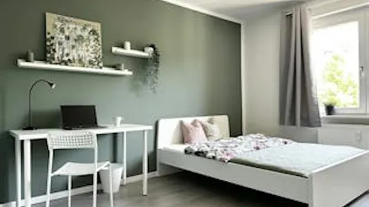 Rooms in Berlin Friedrichshain-Kreuzberg - photo 9