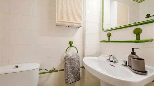 Rooms in Madrid Chamartín - photo 10