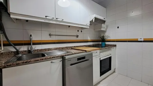 Rooms in Madrid Centro - photo 9