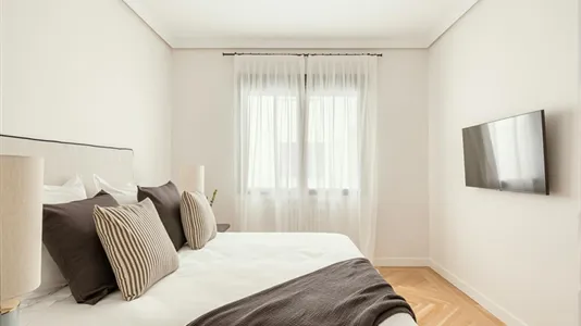 Apartments in Madrid Retiro - photo 8
