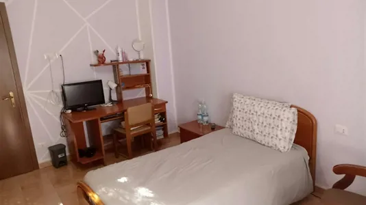 Rooms in Milano Zona 9 - Porta Garibaldi, Niguarda - photo 1