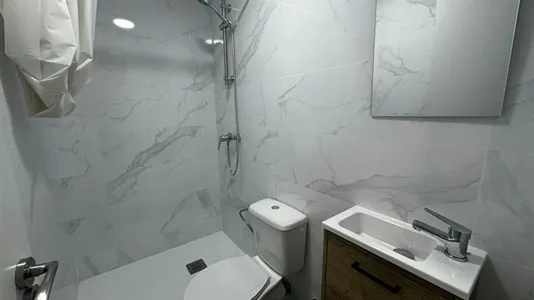Rooms in Madrid Centro - photo 2