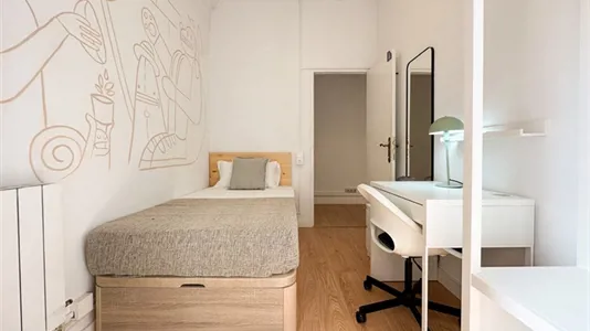 Rooms in Barcelona Ciutat Vella - photo 1