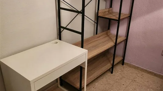 Rooms in Córdoba - photo 9