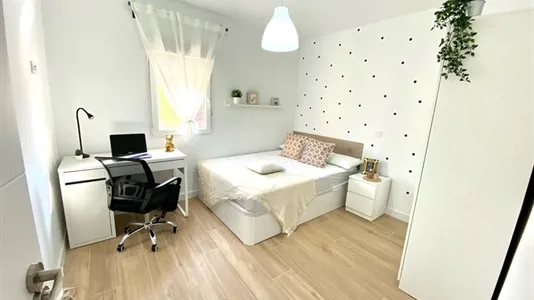 Rooms in Getafe - photo 1