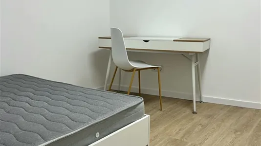 Rooms in Aveiro - photo 1