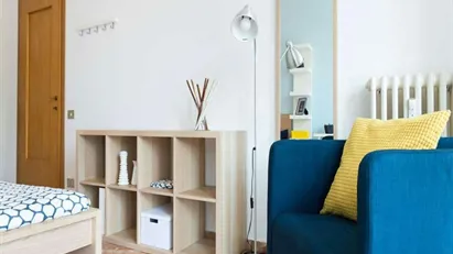 Room for rent in Milano Zona 2 - Stazione Centrale, Gorla, Turro, Greco, Crescenzago, Milan