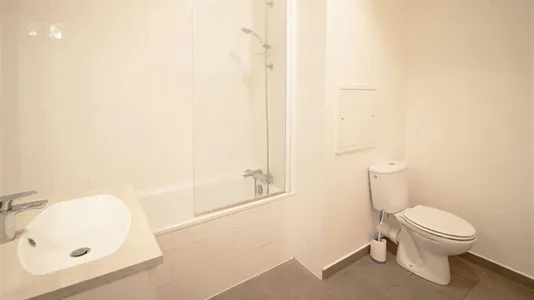 Rooms in Paris 19ème arrondissement - photo 5