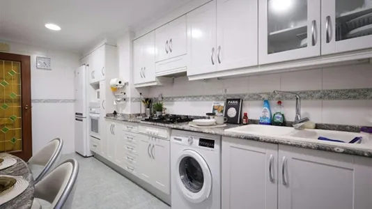 Rooms in el Camí de Vera - photo 6