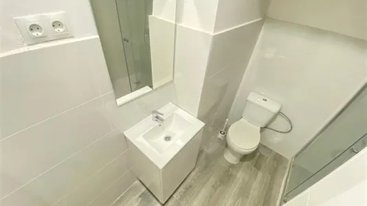 Rooms in Adaro - photo 6