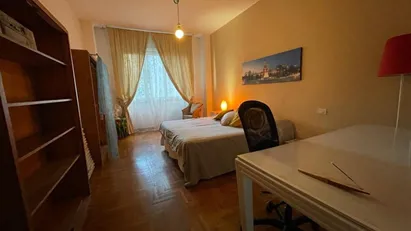 Room for rent in Milano Zona 8 - Fiera, Gallaratese, Quarto Oggiaro, Milan