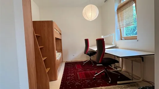 Rooms in Maria Enzersdorf - photo 2