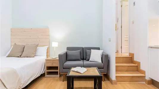 Rooms in Madrid Centro - photo 4