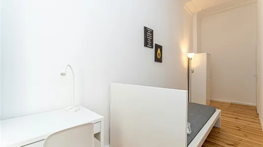 Rooms in Berlin Friedrichshain-Kreuzberg - photo 9