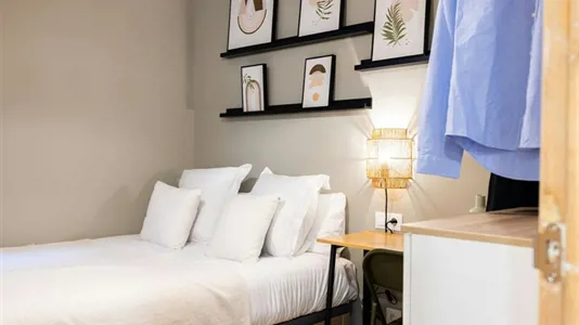 Rooms in Barcelona Eixample - photo 2