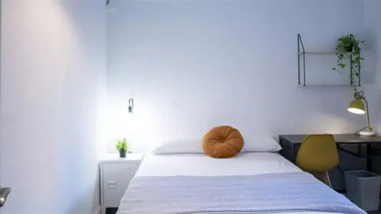 Rooms in Valencia Ciutat Vella - photo 1