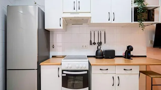 Rooms in Madrid Centro - photo 8