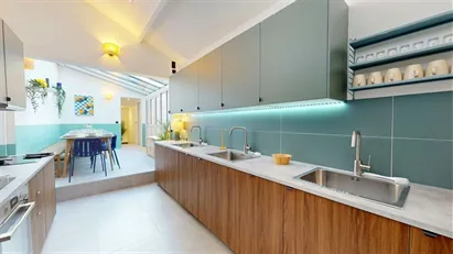 Room for rent in Paris 17ème arrondissement, Paris