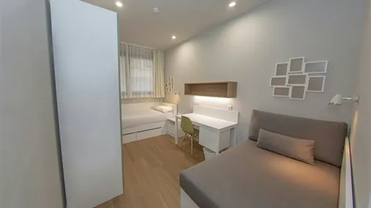 Rooms in Barcelona Sarrià-St. Gervasi - photo 1