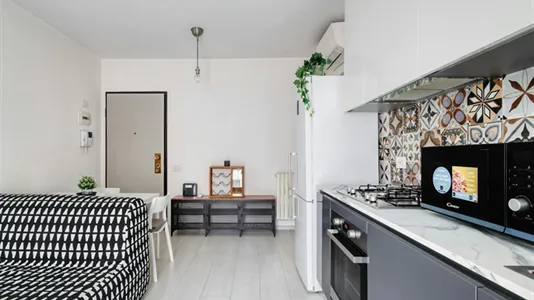 Apartments in Milano Zona 8 - Fiera, Gallaratese, Quarto Oggiaro - photo 9