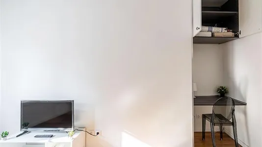 Apartments in Paris 17ème arrondissement - photo 8