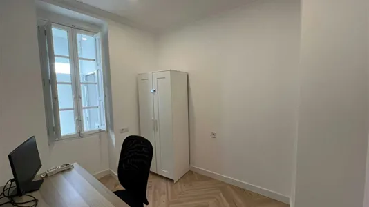 Apartments in Valencia L'Eixample - photo 8