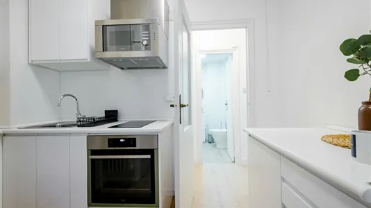 Rooms in Madrid Chamartín - photo 10