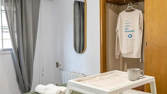 Rooms in Valencia Extramurs - photo 8