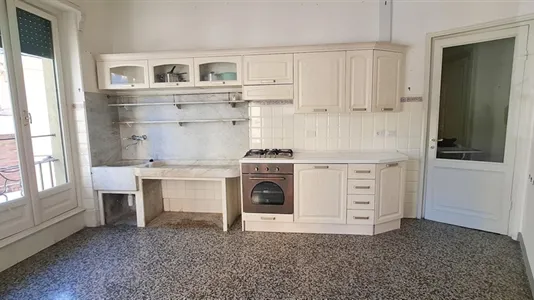 Rooms in Genoa - photo 4