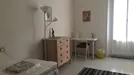 Room for rent, Milano Zona 2 - Stazione Centrale, Gorla, Turro, Greco, Crescenzago, Milan, Viale Monza