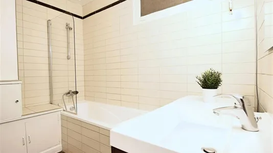 Rooms in Paris 16éme arrondissement (North) - photo 9