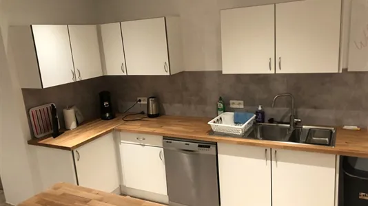 Rooms in Brussels Schaarbeek - photo 10