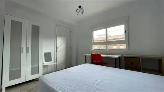 Rooms in Valencia Algirós - photo 2
