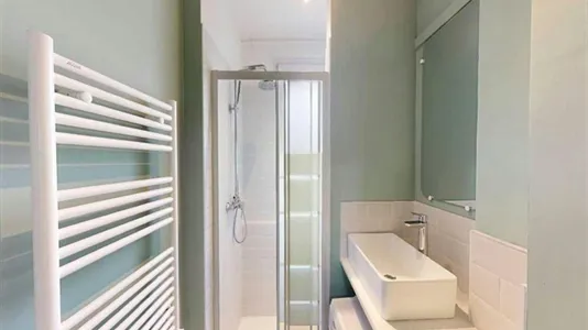 Rooms in Paris 17ème arrondissement - photo 10