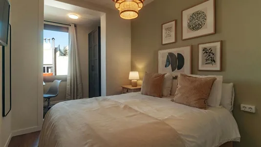 Rooms in Barcelona Ciutat Vella - photo 1