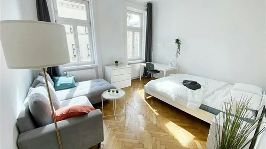 Rooms in Wien Neubau - photo 1