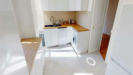 Rooms in Paris 17ème arrondissement - photo 8